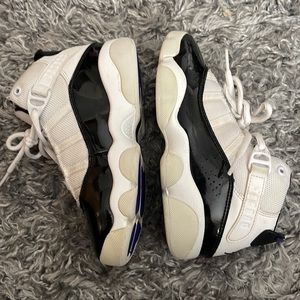 Air Jordan White Boys Sneakers